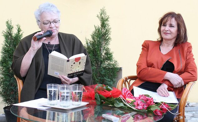 Noc literatúry – verejné čítanie na netradičných miestach s cieľom upozorniť na význam literatúry, s